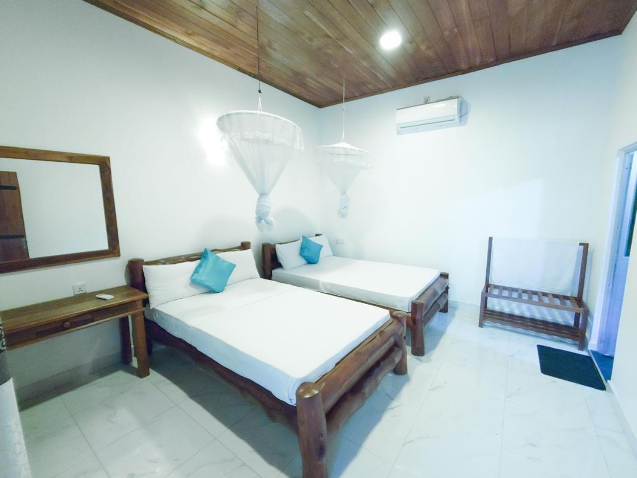Wild Heaven Udawalawe Hotel Buitenkant foto