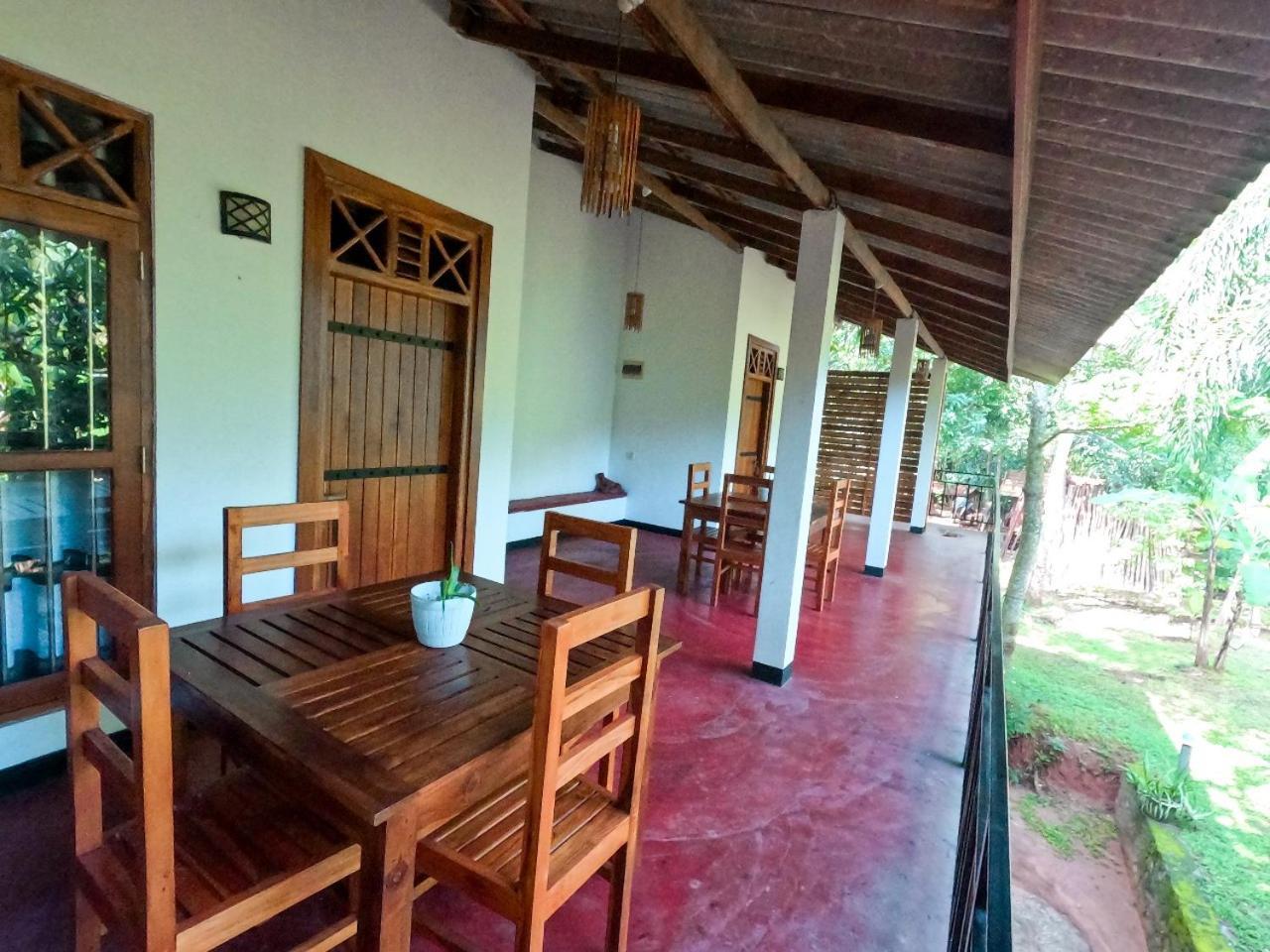 Wild Heaven Udawalawe Hotel Buitenkant foto