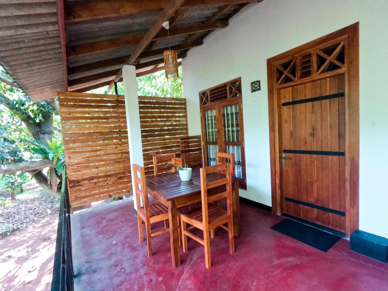 Wild Heaven Udawalawe Hotel Buitenkant foto