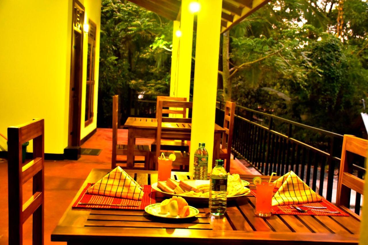 Wild Heaven Udawalawe Hotel Buitenkant foto